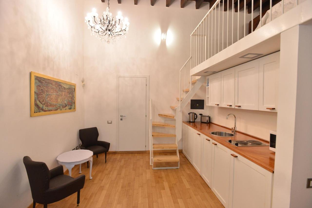 Izzhome City Center Cozy กาญารี ภายนอก รูปภาพ